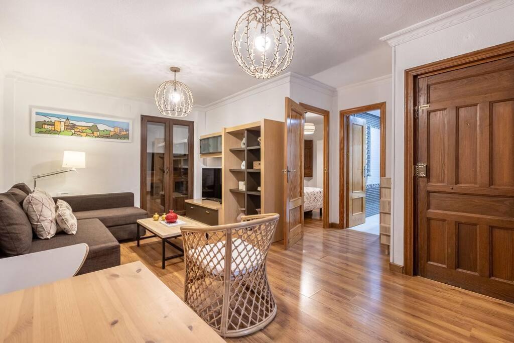Apartamento Con Terraza A 4 Minutos De La Catedral Grenade Extérieur photo